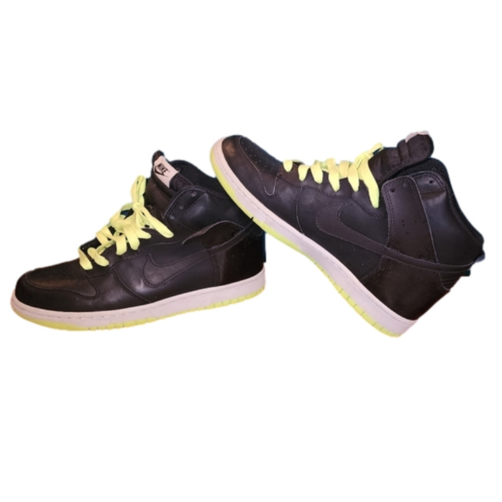 Nike Black and Neon Green Men's Shoes